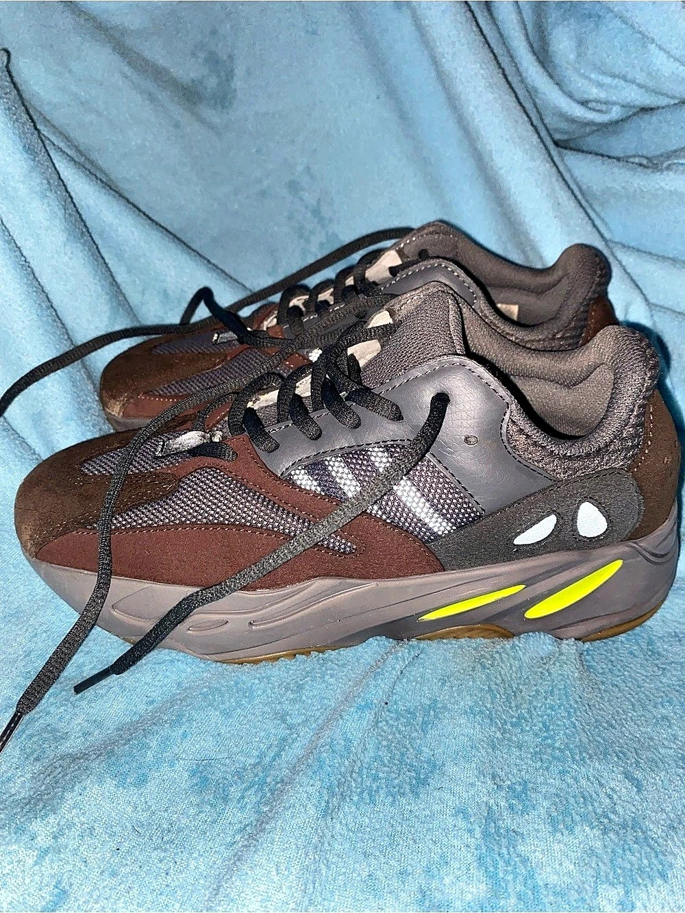 adidas Yeezy Boost 700 V2 Mauve Men's Brown & Gray Sneakers